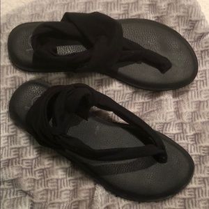 Op black sandals